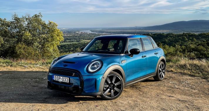 Kicsit kevesebb stílus, több praktikum – Mini Cooper S 5 ajtós