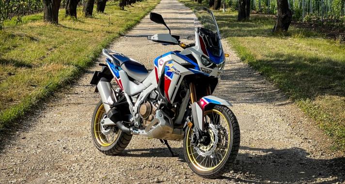 Váltani jobb – Africa Twin Adventure CRF1100L