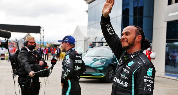 Török Nagydíj - Hamilton nyerte az időmérőt, de Bottas indulhat az élről