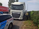 Autóbuszokat és tehergépjárműveket ellenőriznek a rendőrök