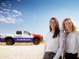Női tereprally versenyzők a Nissan Frontierrel