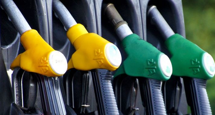 Volner: hamarosan 700-800 forint lehet a benzin literenkénti ára az EU miatt