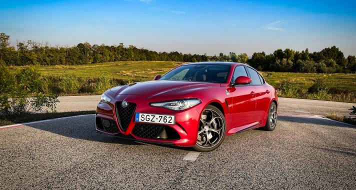 Alfa aeterna est - Alfa Romeo Giulia QV