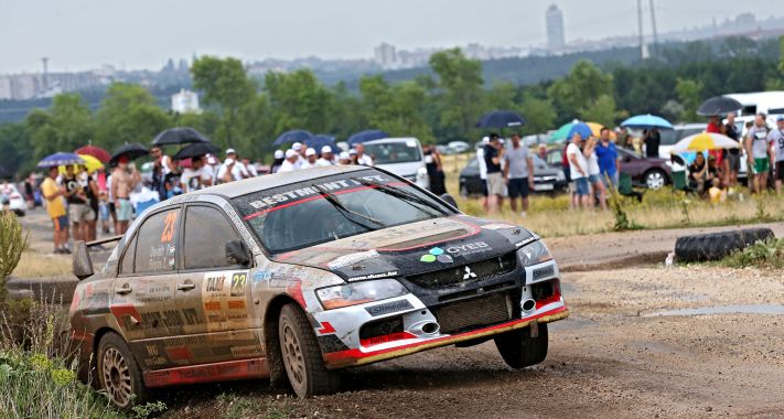 Mitsubishivel a Mikulás Rallye-n
