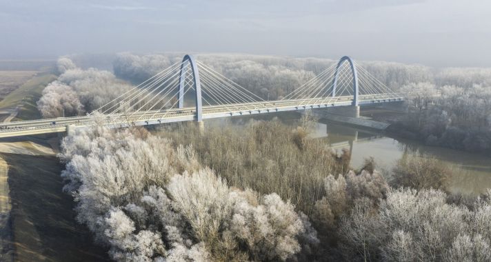 Európában is egyedülálló hidat adtak át a múlt héten