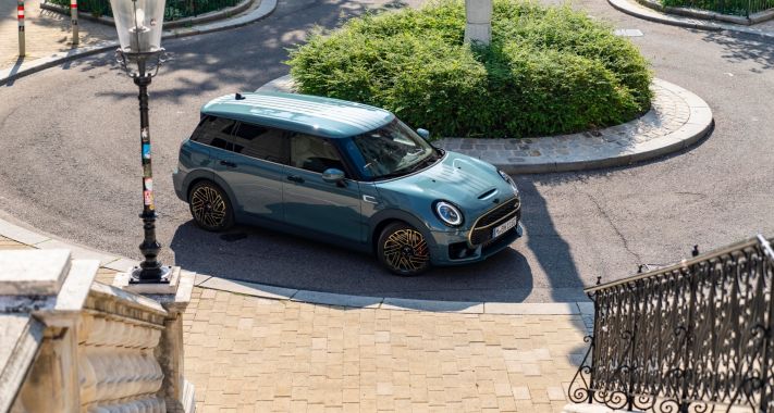 Extrém sportos kinyilatkoztatás: a MINI John Cooper Works Clubman Untold Edition különkiadás