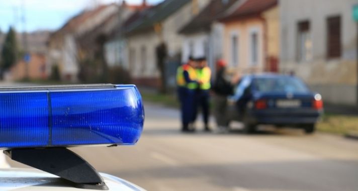 Civil autóval ellenőriztek a rendőrök