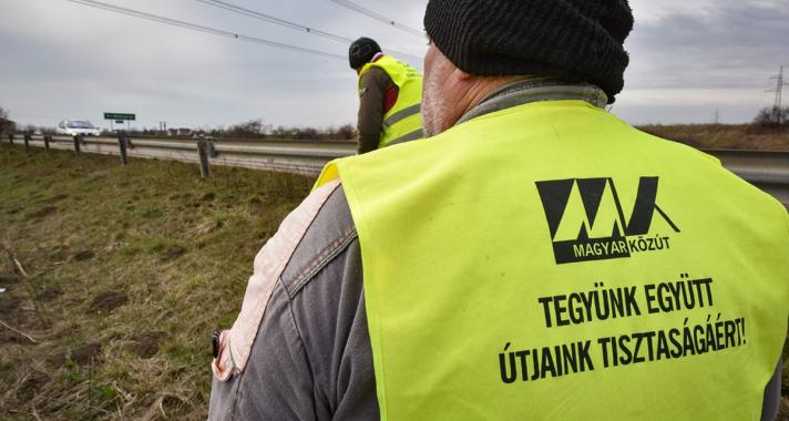 A Magyar Közút 350 tonna illegális szemetet gyűjtött össze a Föld napja alkalmából és a TeSzedd kampányhoz kapcsolódva