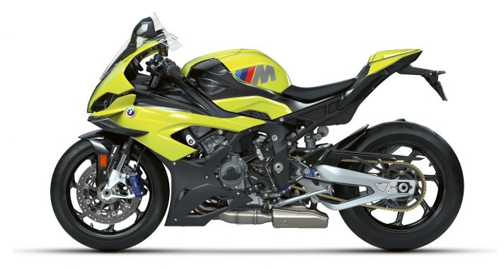 A BMW Motorrad bemutatja a BMW M 1000 RR 50 Years M jubileumi modelljét.