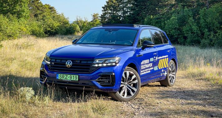 Visszafogottság 2022 – Volkswagen Touareg R eHybrid