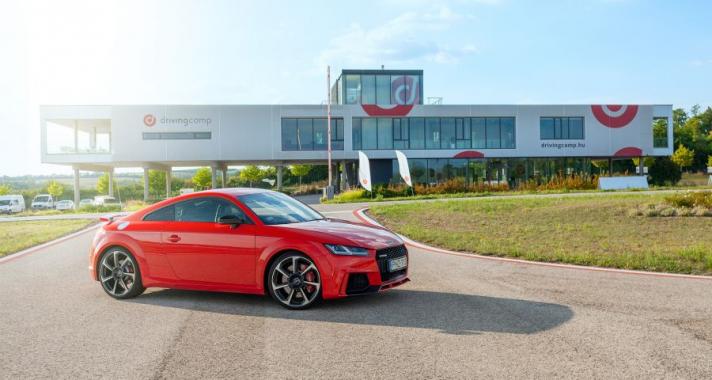 Édes hármas - kipróbáltuk az új Audi TT RS-t