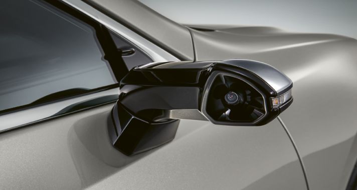 Vissza a jövőbe: decembertől rendelhető digitális visszapillan rendszerrel is a Lexus ES