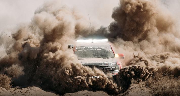 Az új generációs Ford Ranger Raptor készen áll a Baja 1000 futam extrém kemény kihívásaira