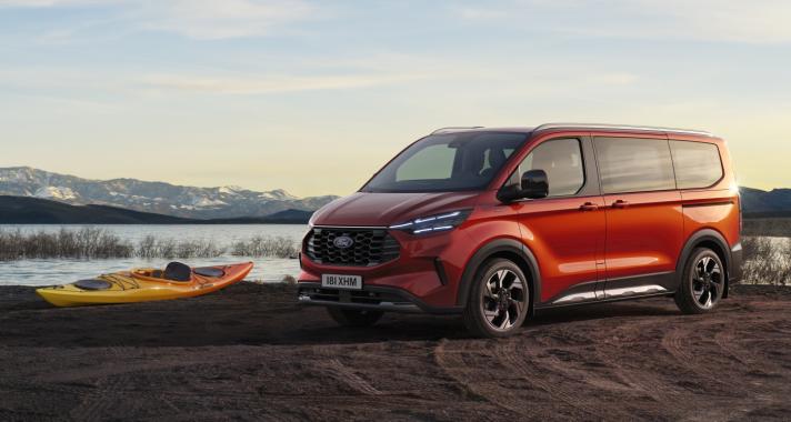 A Ford Pro bemutatja az elektromos hajtású E-Tourneo Custom modellt