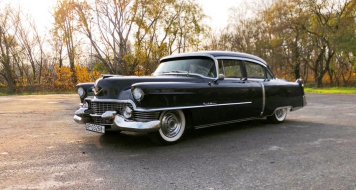 Luxus, Rock n’ Roll és egy V8-as cirkáló – 1954 Cadillac Series 62 + VIDEÓ