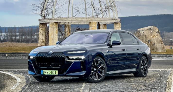 Egy tökéletes világ – BMW i7 xDrive60