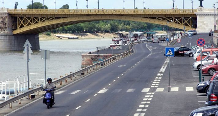 A hétvégén a gyalogosoké a pesti alsó rakpart, szombat hajnalban zárják le a gépjárműforgalom elől