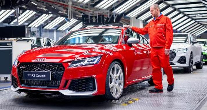 A kihívások ellenére stabil pénzügyi eredménnyel zárta az Audi Hungaria a 2022-es évet