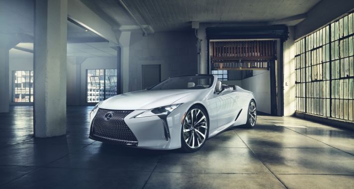 Így készült a Lexus LC Convertible tökéletes vászontetője