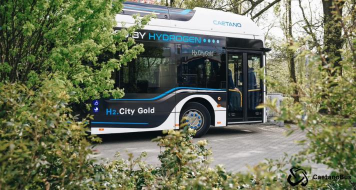 Egy sor európai nagyváros döntött Toyota – CaetanoBus hidrogén üzemanyagcellás buszok beszerzése mellett