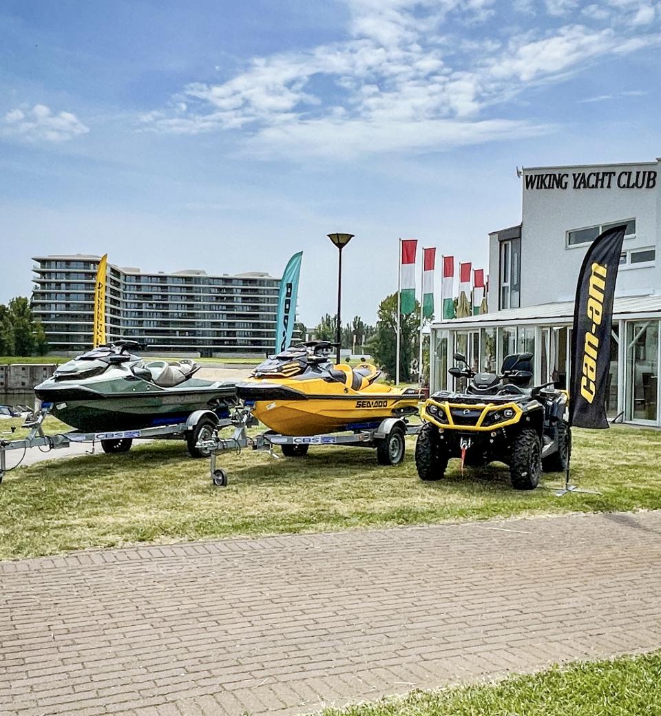 Verne Dunai hajósának utódjai jet-ski-vel érkeztek Budapestre