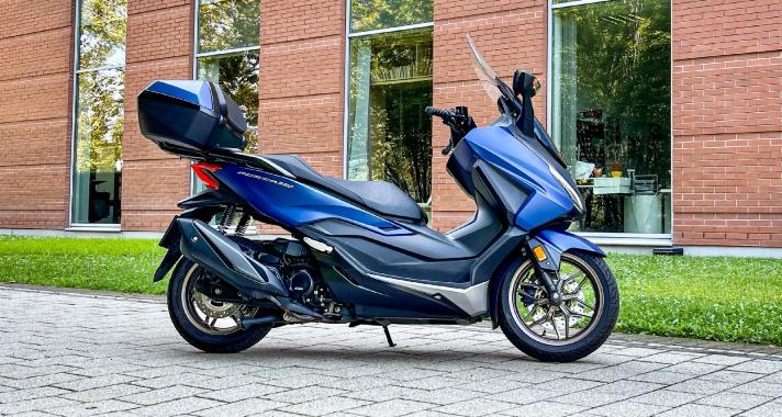 Mások miért nem így csinálják? – Honda Forza 350