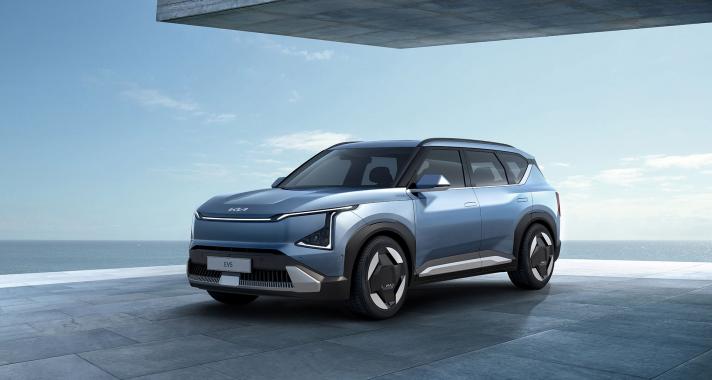 A Kia EV Day-en debütált az EV5 és két új tanulmánymodell. A cél az elektromos autózás népszerűsítése