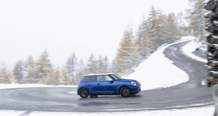 Az új MINI Cooper SE: évszakokon átívelő vezetési élmény