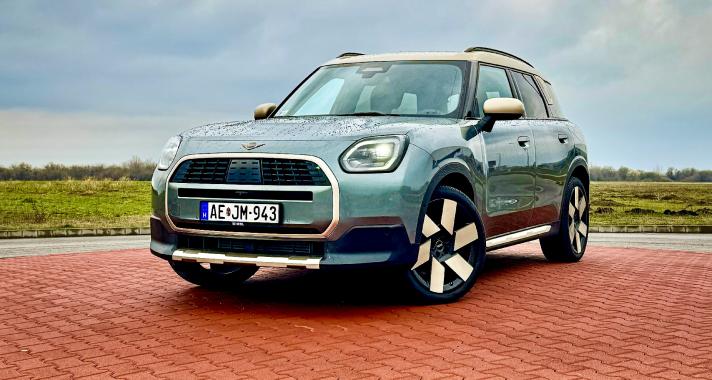 Magasan, boldogan, megújultan – Mini Countryman C Favoured Trim