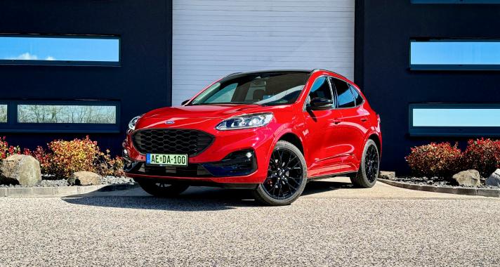 Attól, hogy nem fiatal, még ne írjuk le – Ford Kuga 2.5l Plug-In Hybrid AT FWD