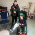 Macskaárvaházában a súlyos betegséggel született kisfiút, Zsombort