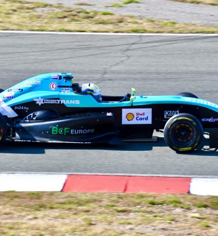 Grobnikban is dobogón a Kermor Motorsport pilótái