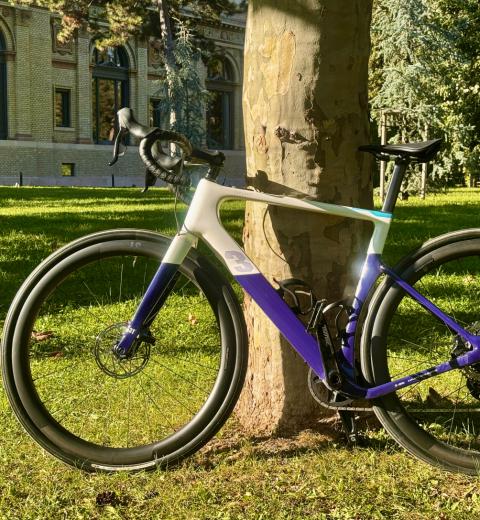 A bajor és az olasz találkozik - BMW 3T Gravel Electric