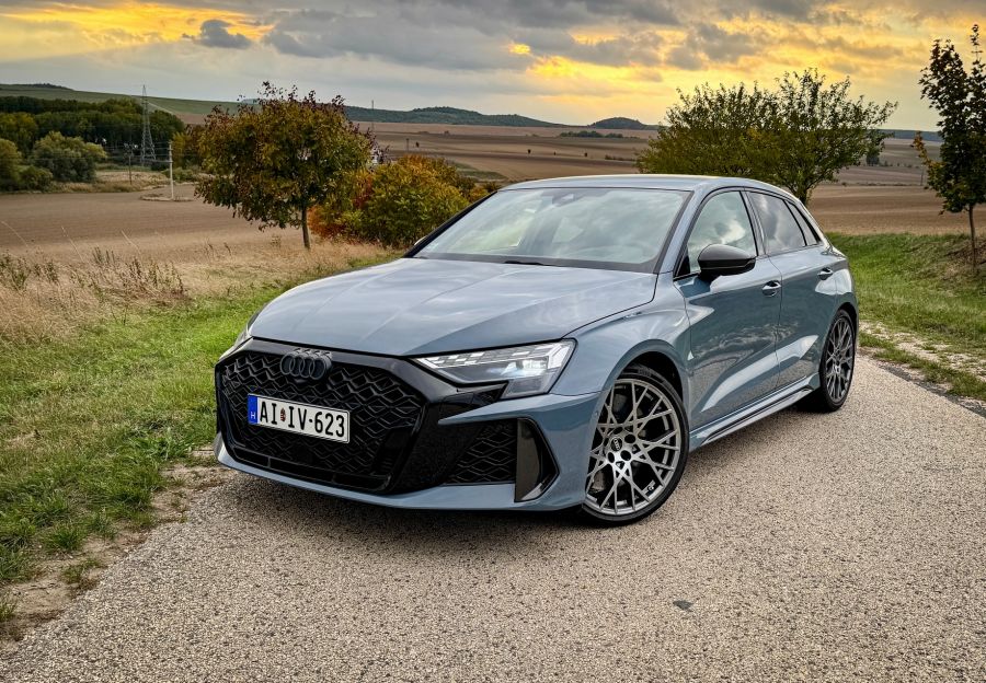 A dicsőséges rally múlt tovább él benne – Audi RS3 - Autó & Motor - MOBILITY - 