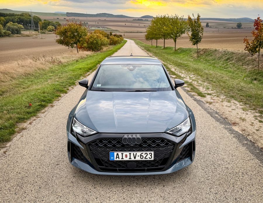 A dicsőséges rally múlt tovább él benne – Audi RS3 - Autó & Motor - MOBILITY - 