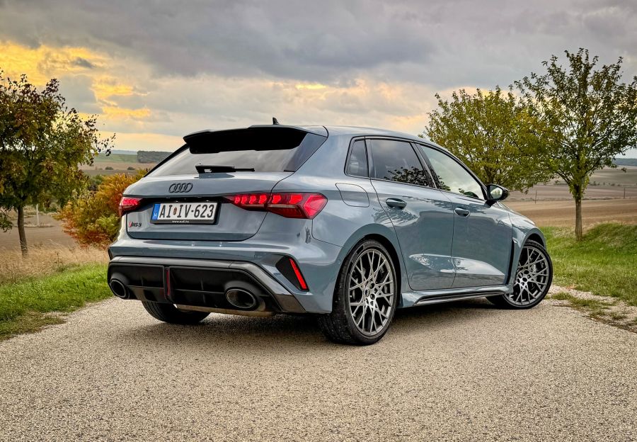 A dicsőséges rally múlt tovább él benne – Audi RS3 - Autó & Motor - MOBILITY - 