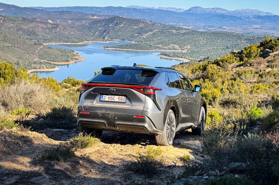 Elektromos forradalom a Gibraltár árnyékában - Dél-Andalúz kaland az új Toyota bZ4X-szel - Autó & Motor - MOBILITY - toyota, toyota bz4x, új toyota, új toyota bz4x, 