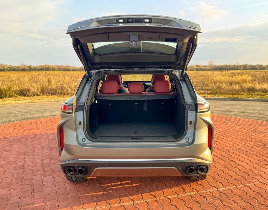 Luxus Elérhető Áron: Omoda 9 SHS Teszt - Autó & Motor - MOBILITY - Omoda, Omoda 9, Omoda 9 SHS, Omoda 9 SHS Teszt, 