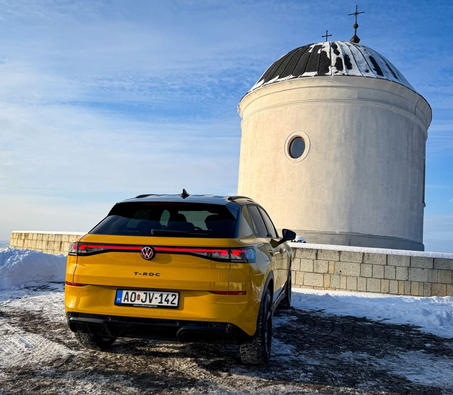 Hó-Roc: Téli kaland az új Volkswagen T-Roc volánja mögött - Autó & Motor - MOBILITY - Graefl Major, Minaro Hotel MGallery, új Volkswagen T-Roc, 