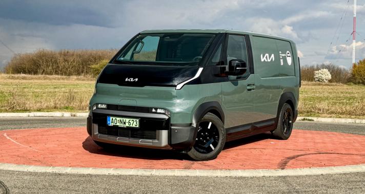 KIA nagyot gurított a kis kockával! - KIA PV5 Cargo teszt