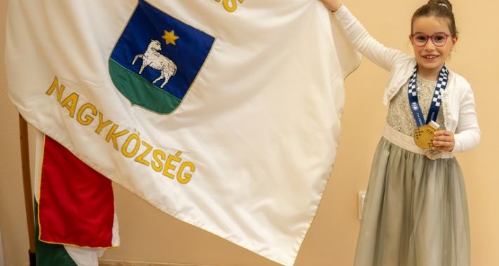 Horváth Andrea gokartversenyző, FIA Elnöki Éremben részesült.