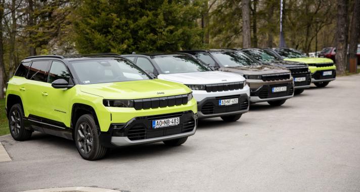 Dobogókőn mutatták be az új Jeep Compasst: Elektromos forradalom és ikonikus terepképességek