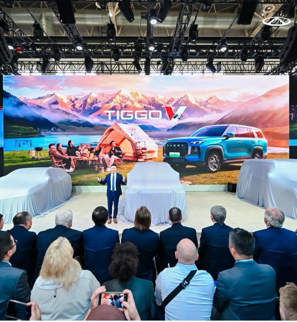 A CHERY Új Fejezetet Ír a Családi Mobilitás Történetében Családra Tervezve. Jövőre Hangolva.