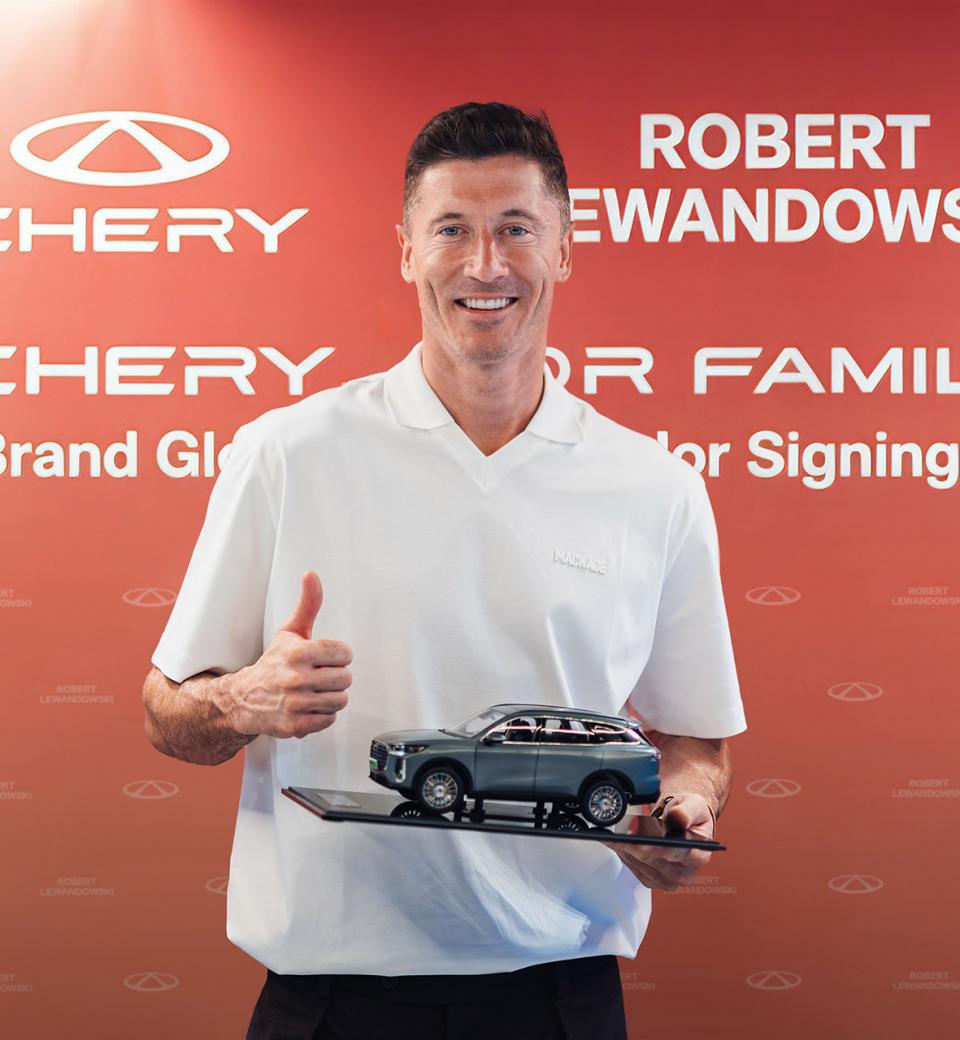 A CHERY hivatalosan bejelentette: Robert Lewandowski lett a márka globális nagykövete Világsztárt igazolt a CHERY!