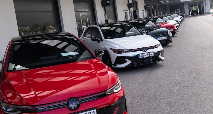 Ikonikus születésnapos érkezett a hazai utakra: 50 éves a GOLF GTI