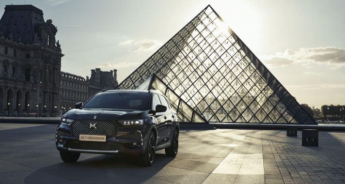 DS 7 Crossback Louvre: igazi művészeti élmény