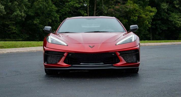 Felfüggesztették a Corvette C8 gyártását