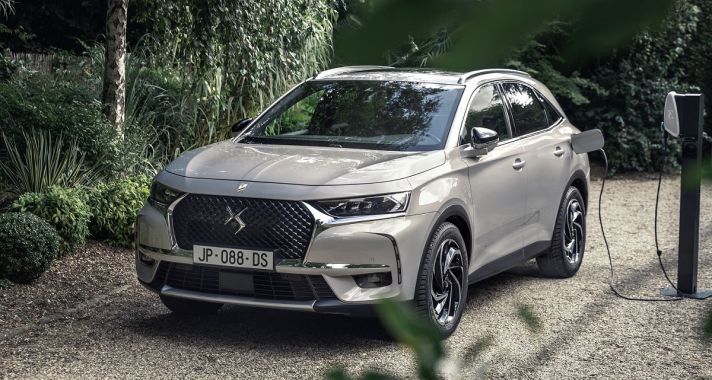 DS 7 Crossback E-Tense 225: új plug-in hibrid változat