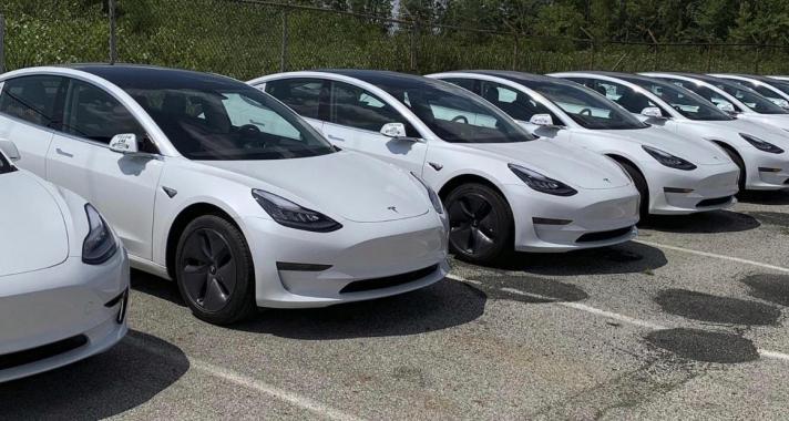 Jön a Tesla! A munkatársakat már toborozzák