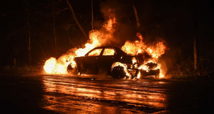 Nyolcszázhatvanegy autót gyújtottak fel Franciaországban szilveszteréjjel, jóval kevesebbet, mint az elmúlt években